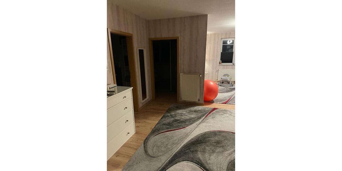 Dachgeschoßwohnung Cloppenburg - 3 Zimmer, 92 m&sup2;, 800&euro; | Angebot:26039695