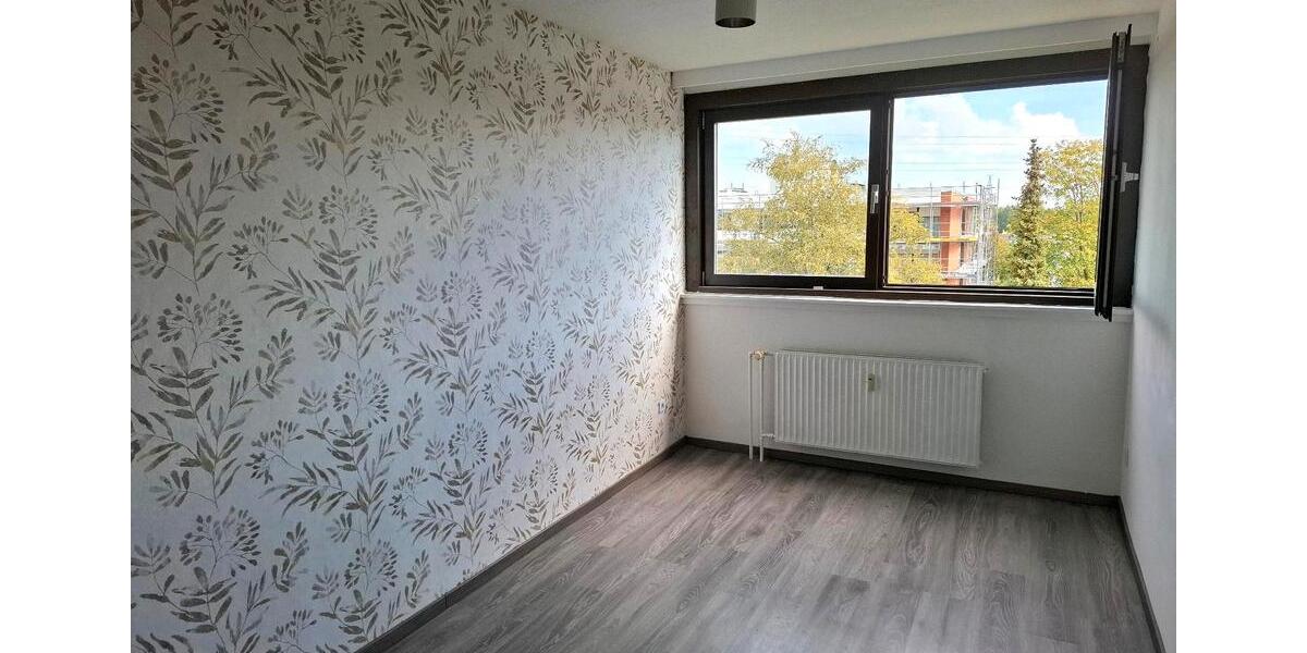 Dachgeschoßwohnung Gütersloh - 3.5 Zimmer, 88 m&sup2;, 1.100&euro; | Angebot:24819790