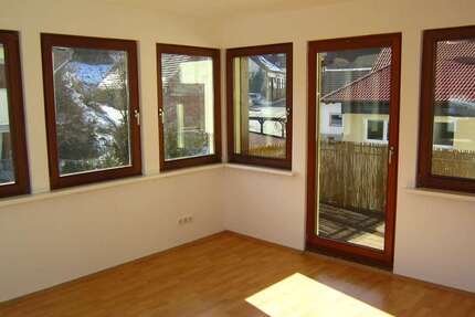 Wohnung Niedernhausen-Engenhahn Engenhahn - 3 Zimmer, 90 m&sup2;, 895&euro; | Angebot:26887859