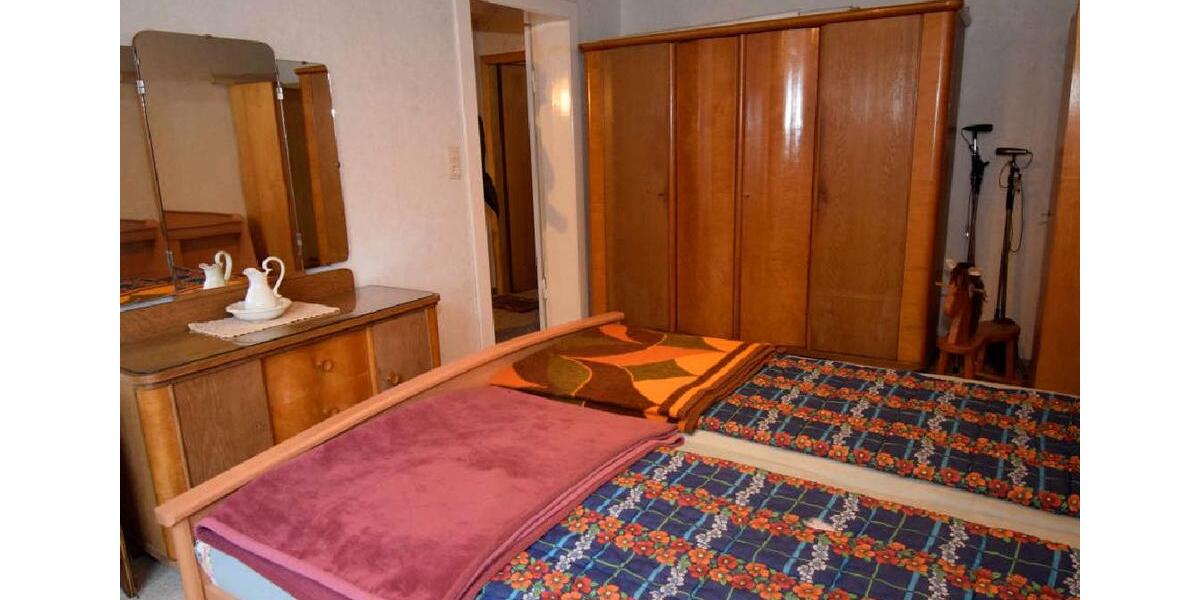 Dachgeschoßwohnung Bülkau - 5 Zimmer, 120 m&sup2;, 15&euro; | Angebot:26030862