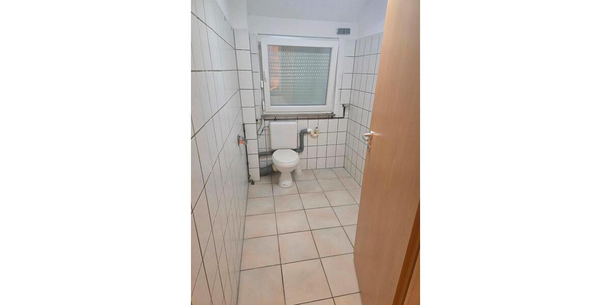 Dachgeschoßwohnung Wernau (Neckar) - 5 Zimmer, 120 m&sup2;, 1.550&euro; | Angebot:26129560