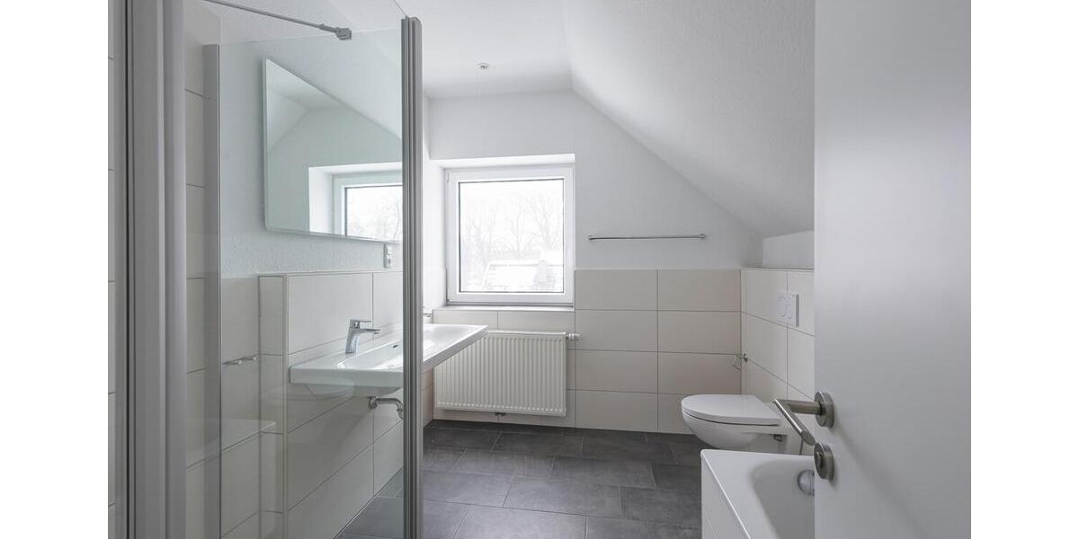 Maisonettenwohnung Jever - 4 Zimmer, 151 m&sup2;, 1.250&euro; | Angebot:25567927