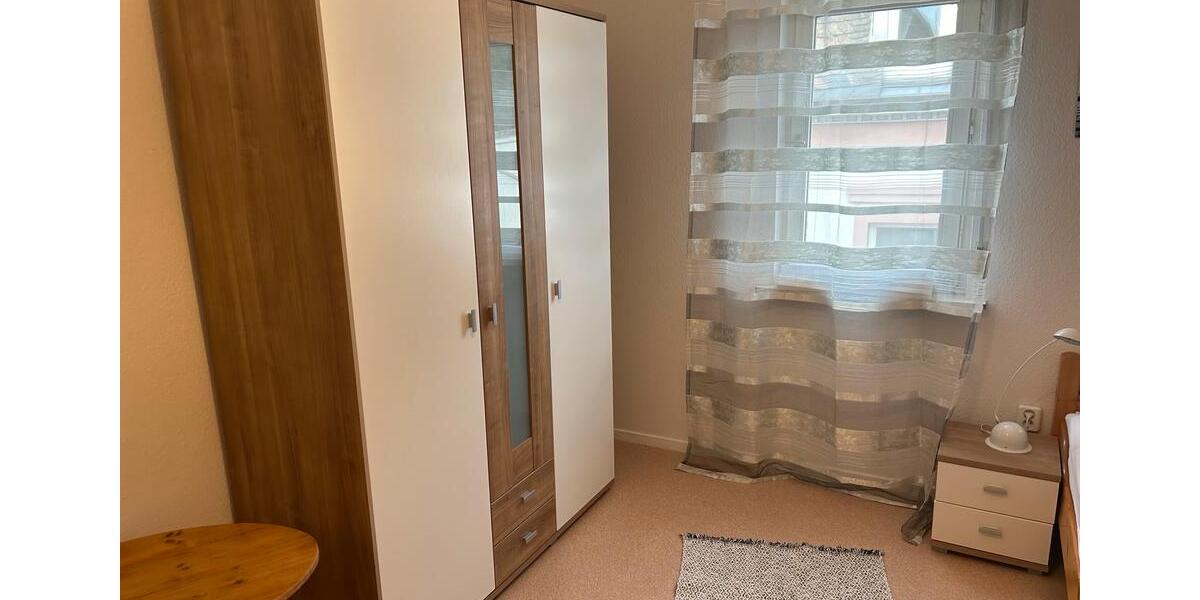 Wohnen auf Zeit Bad Laasphe - 1 Zimmer, 21 m&sup2;, 15&euro; | Angebot:25833681
