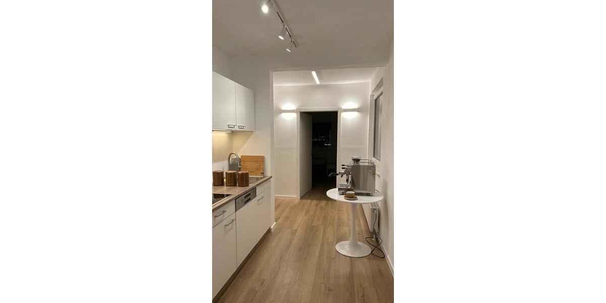 Etagenwohnung Köln Nippes - 1 Zimmer, 10 m&sup2;, 595&euro; | Angebot:26689316