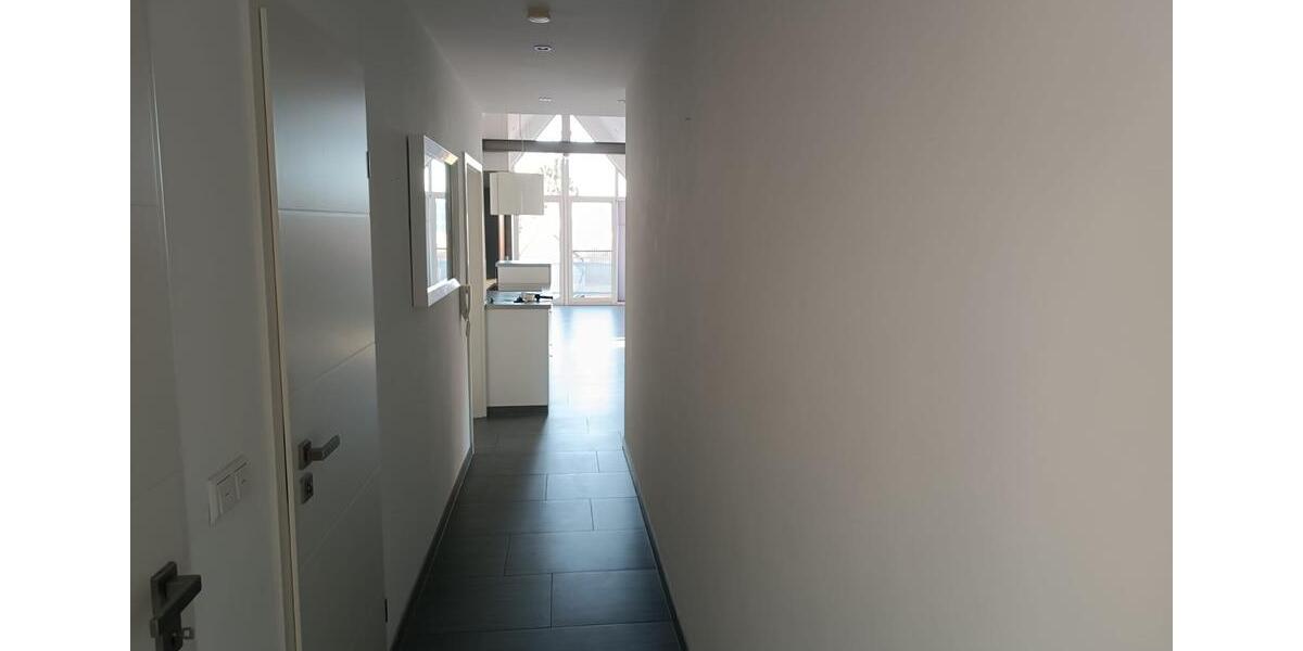 Dachgeschoßwohnung Rheinzabern - 2 Zimmer, 93 m&sup2;, 1.050&euro; | Angebot:24744183