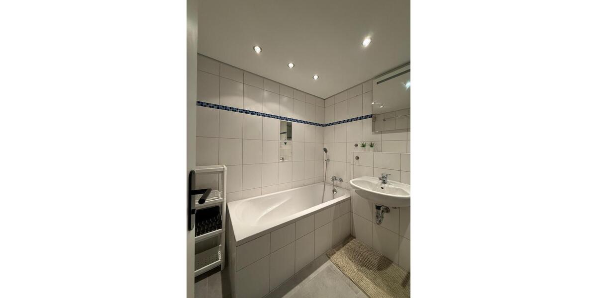 Wohnen auf Zeit Stuttgart Bad Cannstatt - 3 Zimmer, 74 m&sup2;, 510&euro; | Angebot:26634784