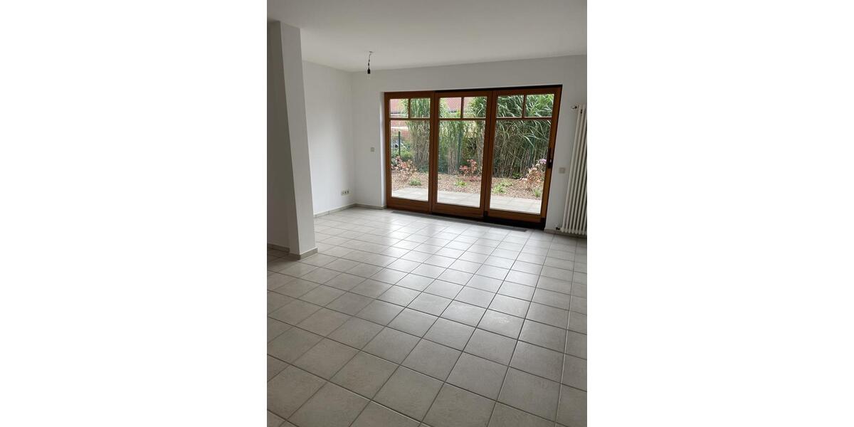Erdgeschoßwohnung Diepholz - 3 Zimmer, 72 m&sup2;, 650&euro; | Angebot:26355839