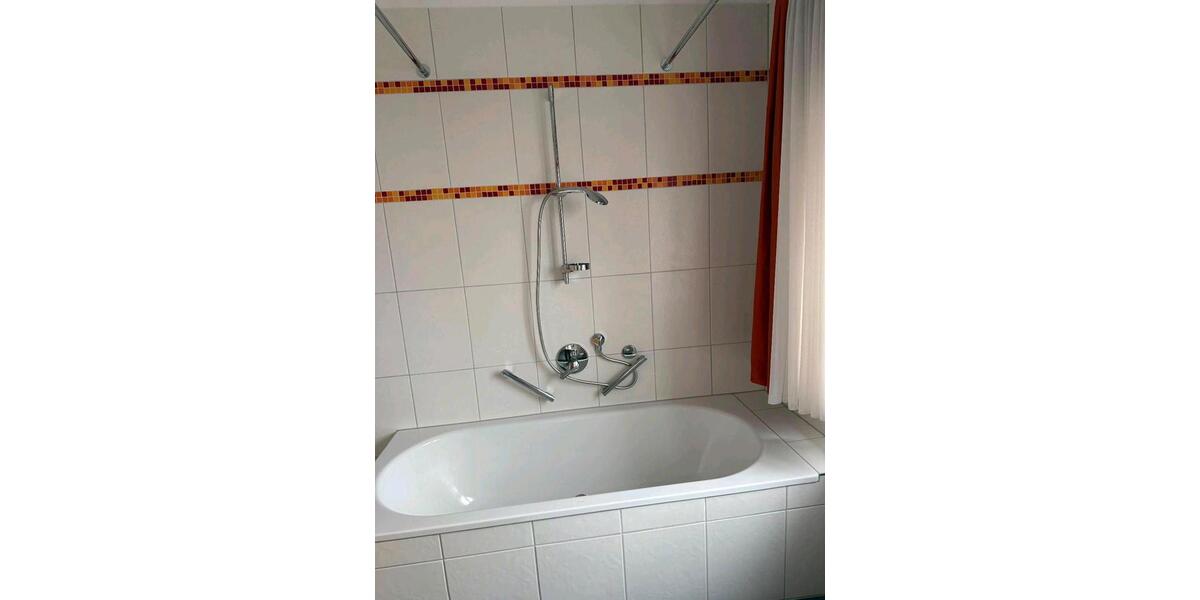 Dachgeschoßwohnung Balingen - 2.5 Zimmer, 108 m&sup2;, 1.300&euro; | Angebot:26228293