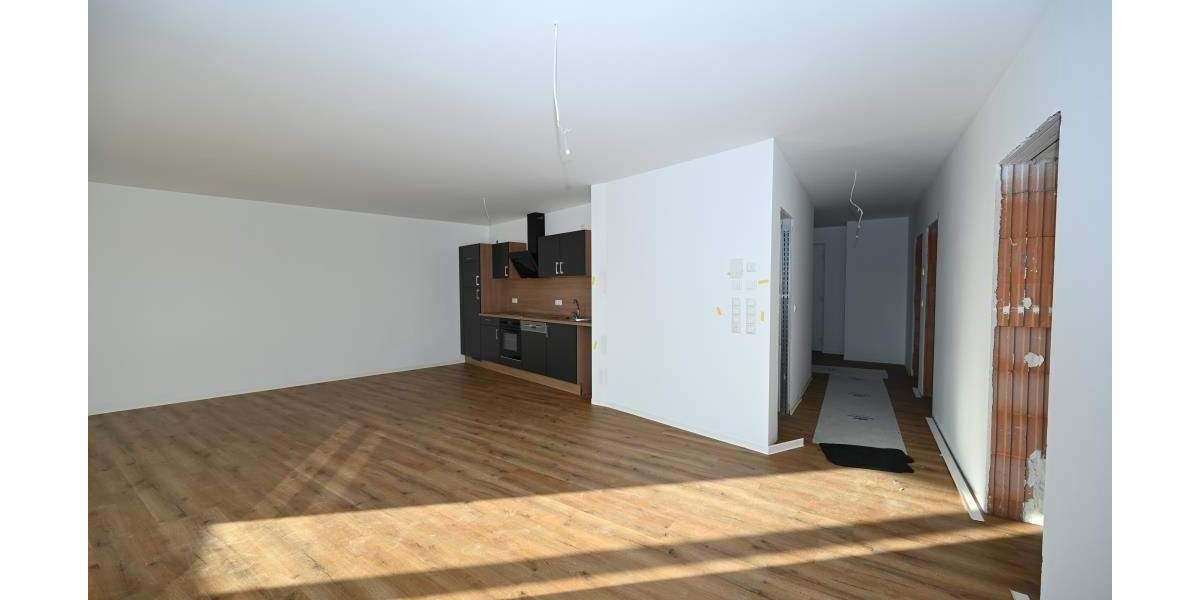 Etagenwohnung Seubersdorf - 4 Zimmer, 123 m&sup2;, 1.090&euro; | Angebot:25775392