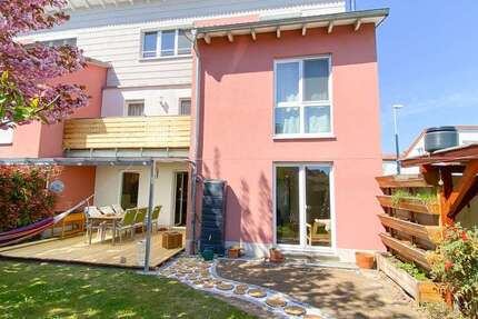 Haus zum Mieten in Sulzbach 2.600 € 180 m² 6 zimmer