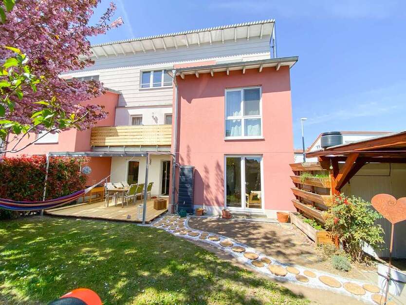 Haus zum Mieten in Sulzbach 2.600 € 180 m² 6 zimmer