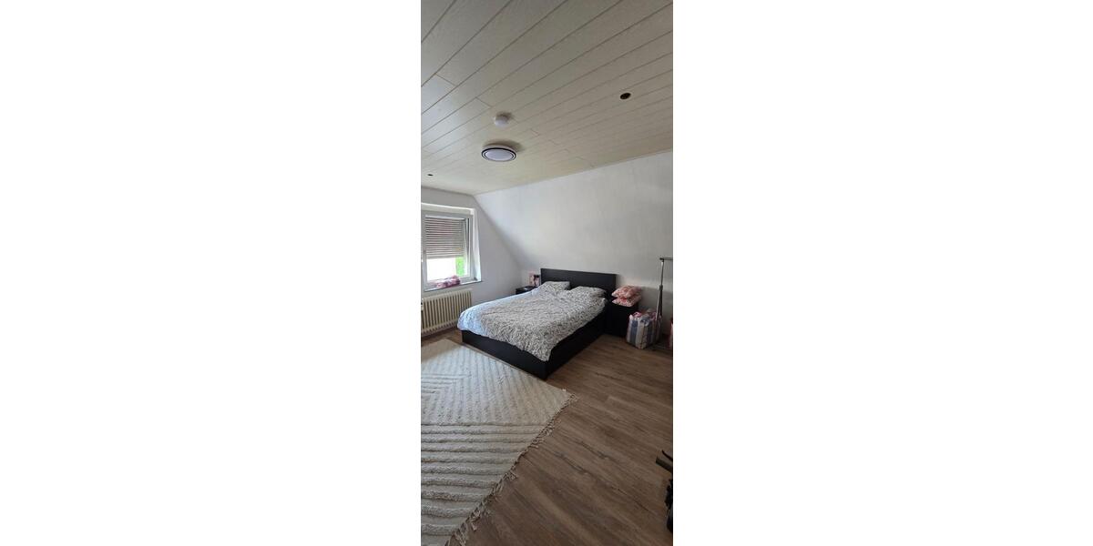 Dachgeschoßwohnung Emmerich am Rhein - 1 Zimmer, 53 m&sup2;, 490&euro; | Angebot:26564964