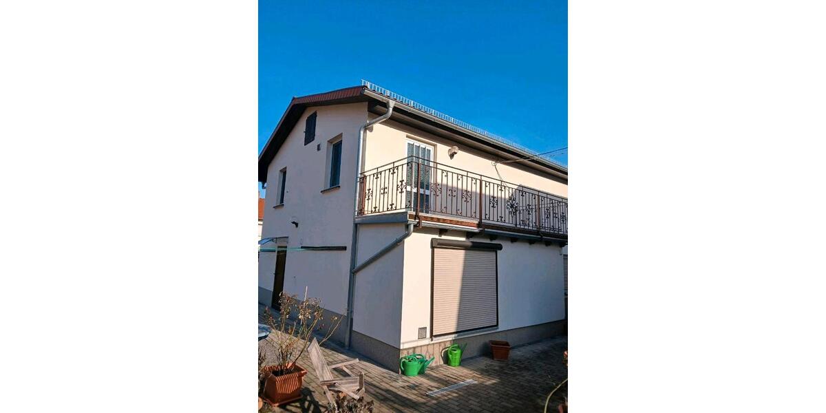 Etagenwohnung Pößneck - 3 Zimmer, 68 m&sup2;, 490&euro; | Angebot:26030081