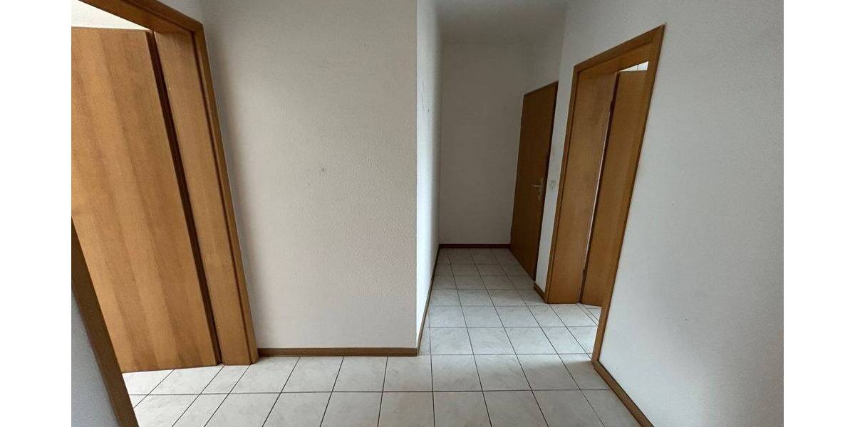 Etagenwohnung Altenburg Nord - 2 Zimmer, 38 m&sup2;, 250&euro; | Angebot:26787218