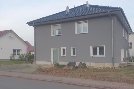 Doppelhaushälfte. 5 zimmer