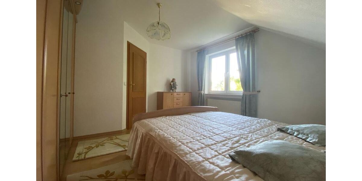 Einfamilienhaus Nentershausen - 4 Zimmer, 129 m&sup2;, 1.400&euro; | Angebot:26650102