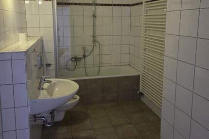 Liebevoll sanierte Familienwohnung in ruhiger Lage in Riesa! 4 zimmer