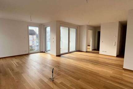 Wohnung Kehl - 2 Zimmer, 72 m&sup2;, 920&euro; | Angebot:25973215