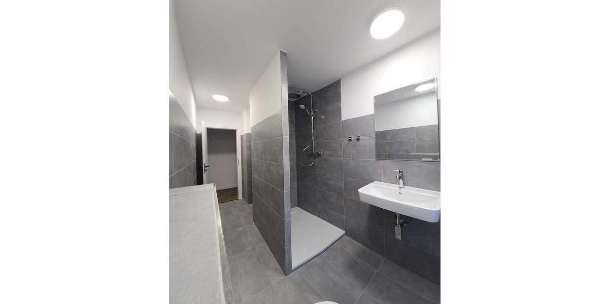 Wohnung zum Mieten in Göttingen 1.250 € 95 m² 4 zimmer