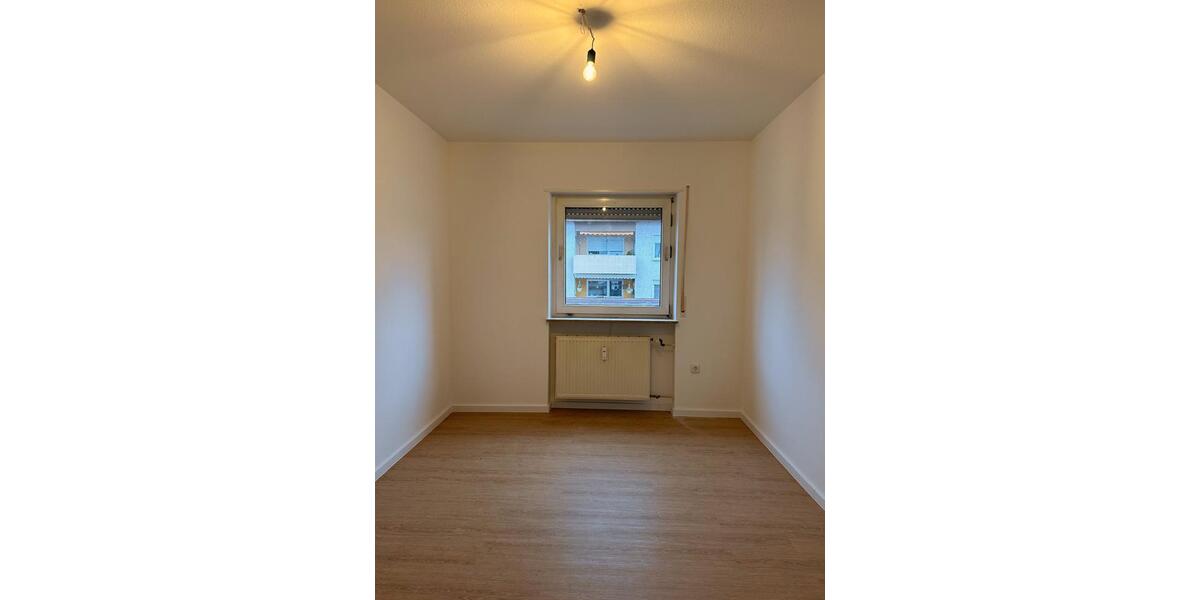 Erdgeschoßwohnung Maxdorf - 3 Zimmer, 83 m&sup2;, 945&euro; | Angebot:25636624