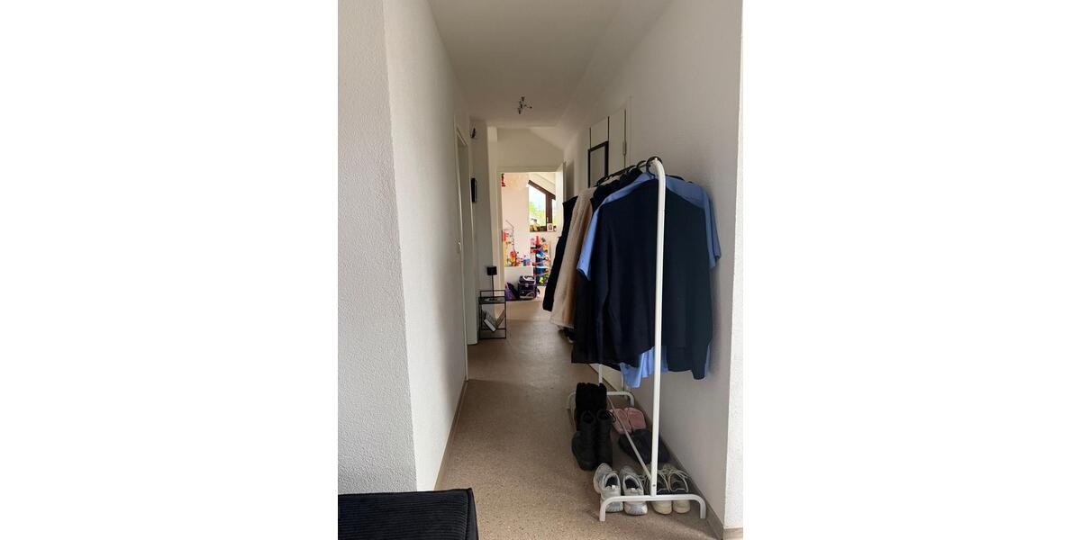 Dachgeschoßwohnung Rüsselsheim am Main - 3 Zimmer, 101 m&sup2;, 1.500&euro; | Angebot:26429896
