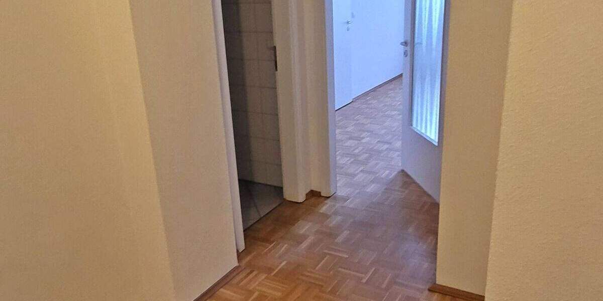 Etagenwohnung Schwerin Altstadt - 450&euro; | Angebot:25773177