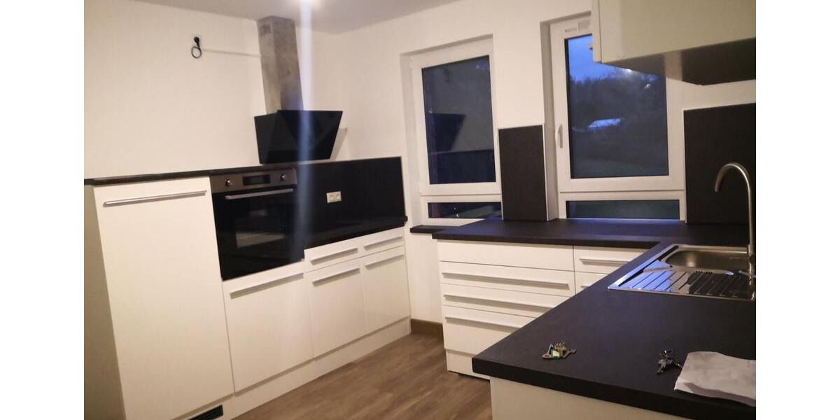 Etagenwohnung Pößneck - 4 Zimmer, 100 m&sup2;, 1.000&euro; | Angebot:22981819