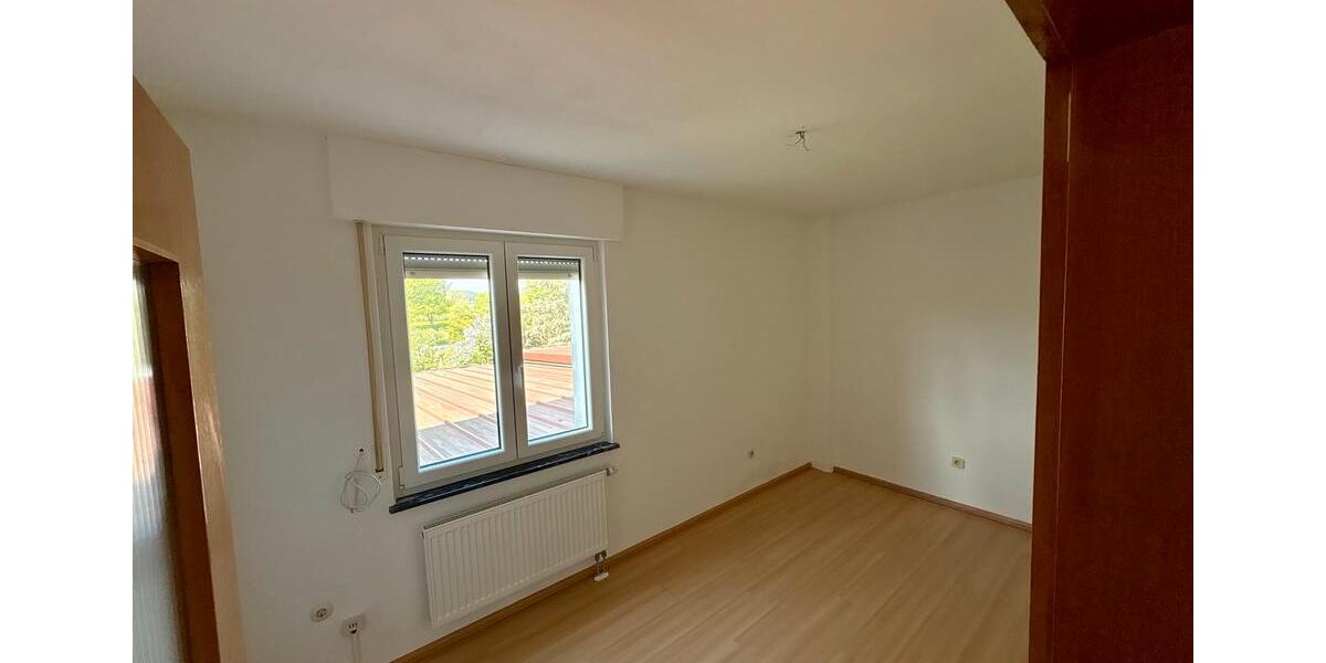 Erdgeschoßwohnung Kleinwallstadt - 3.5 Zimmer, 75 m&sup2;, 790&euro; | Angebot:26238969