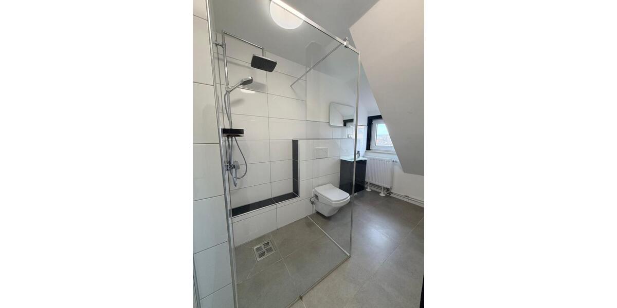 Dachgeschoßwohnung Hameln Kernstadt - 3 Zimmer, 76 m&sup2;, 650&euro; | Angebot:26042350