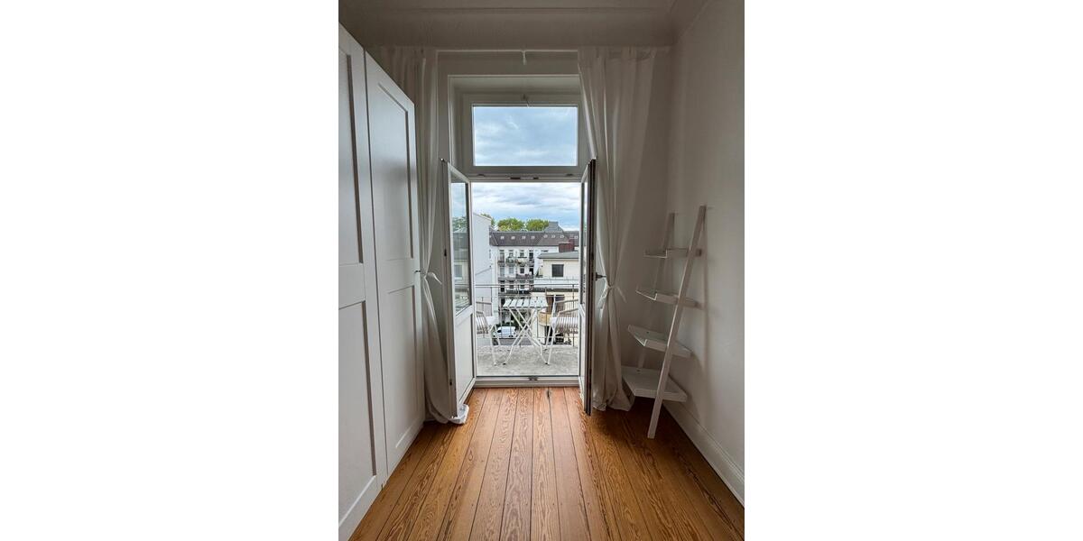 Wohnen auf Zeit Hamburg Eimsbüttel - 2 Zimmer, 130 m&sup2;, 1.100&euro; | Angebot:26532582