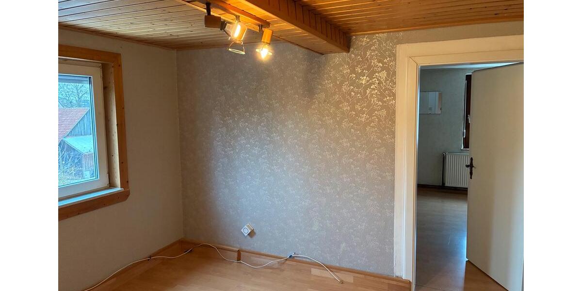 Etagenwohnung Frankenberg (Eder) - 4 Zimmer, 80 m&sup2;, 790&euro; | Angebot:24365306