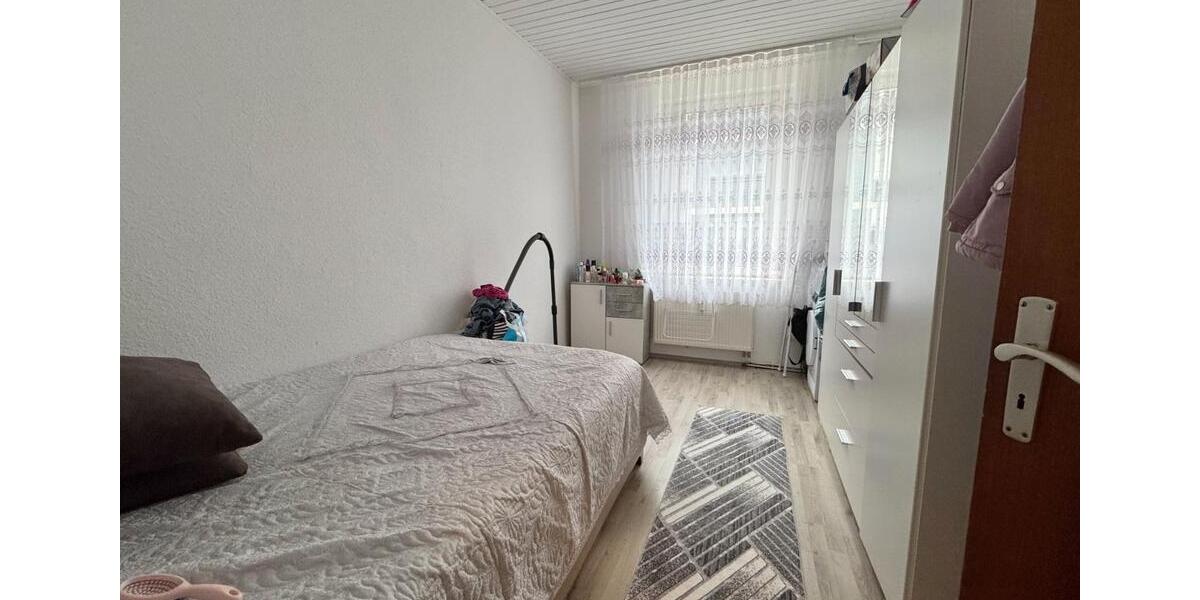 Erdgeschoßwohnung Duisburg Duisburg-Mitte - 3 Zimmer, 65 m&sup2;, 600&euro; | Angebot:26548257