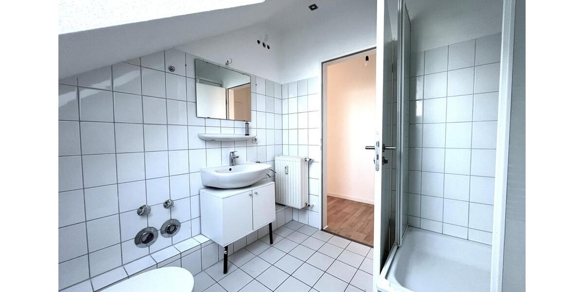 Dachgeschoßwohnung Oyten - 3 Zimmer, 70 m&sup2;, 640&euro; | Angebot:24749638
