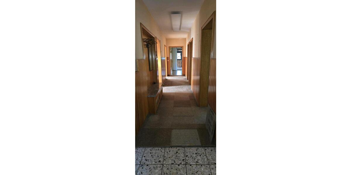 Etagenwohnung Neunkirchen Heinitz - 5 Zimmer, 110 m&sup2;, 850&euro; | Angebot:24739489