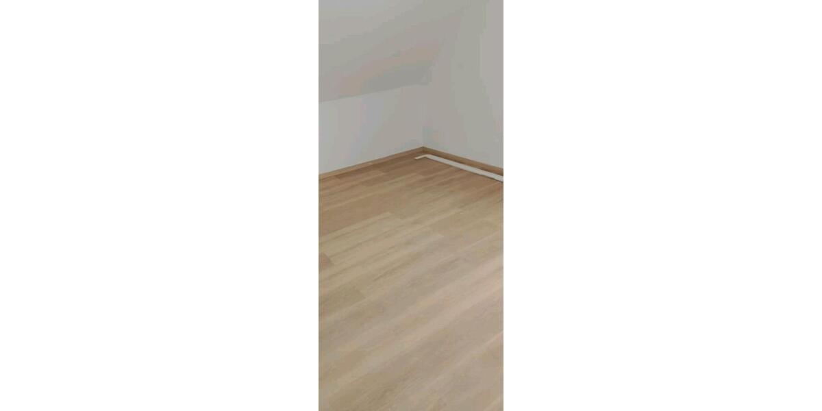 Dachgeschoßwohnung Wienhausen - 4 Zimmer, 105 m&sup2;, 825&euro; | Angebot:24774001