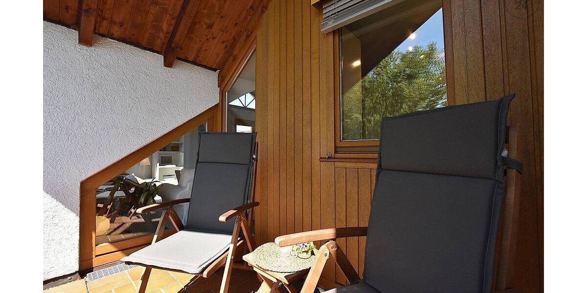 Charmante möblierte DG-Wohnung mit Internet und TG-Stellplatz in Stuttgart Birkach 2 zimmer