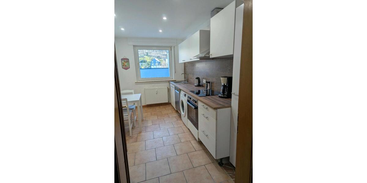 Etagenwohnung Siegen - 4.5 Zimmer, 105 m&sup2;, 100&euro; | Angebot:25258830