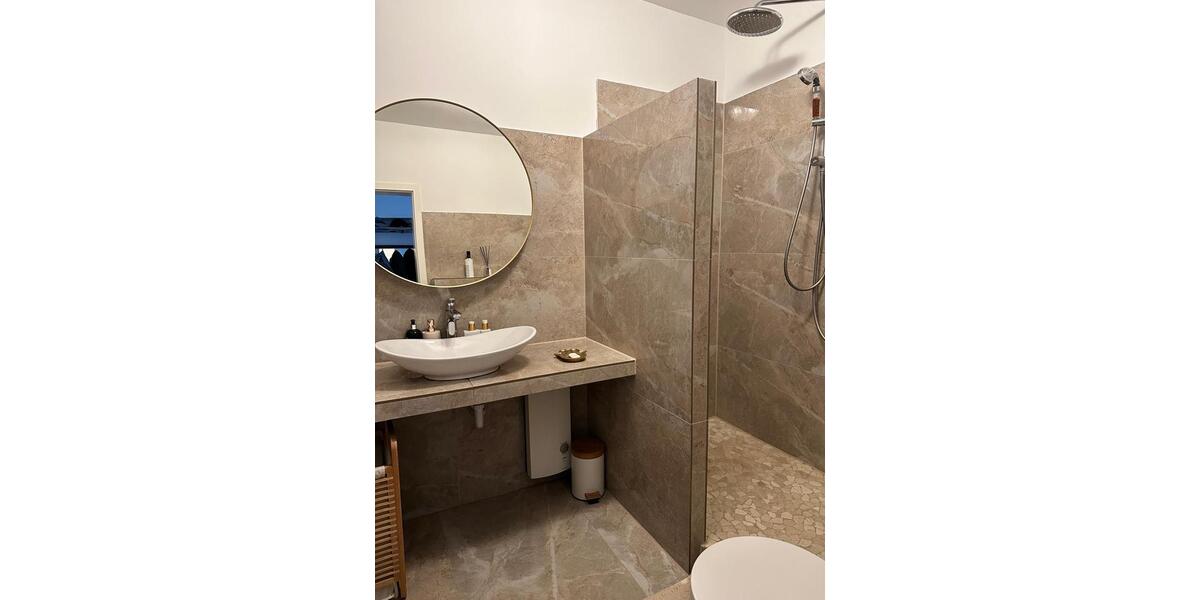 Traumhafte Kernsanierte Wohnung in Duisburg Beeck 3.5 zimmer