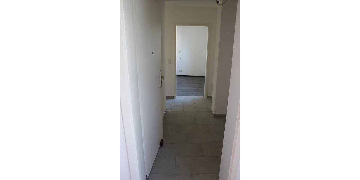 Erdgeschoßwohnung Rühen - 2 Zimmer, 64 m&sup2;, 505&euro; | Angebot:24600694