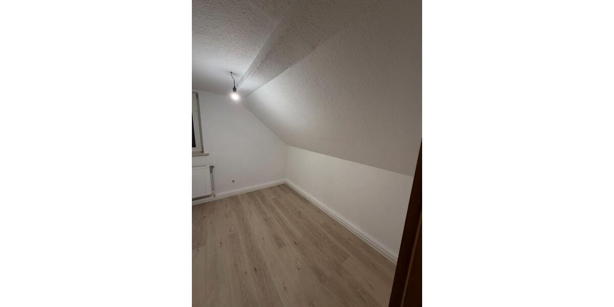 Etagenwohnung Esens - 4 Zimmer, 115 m&sup2;, 950&euro; | Angebot:24257582