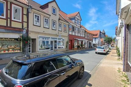 Innenstadt: gepflegte Gewerbeeinheit – Büro, Praxis, Einzelhandel zimmer