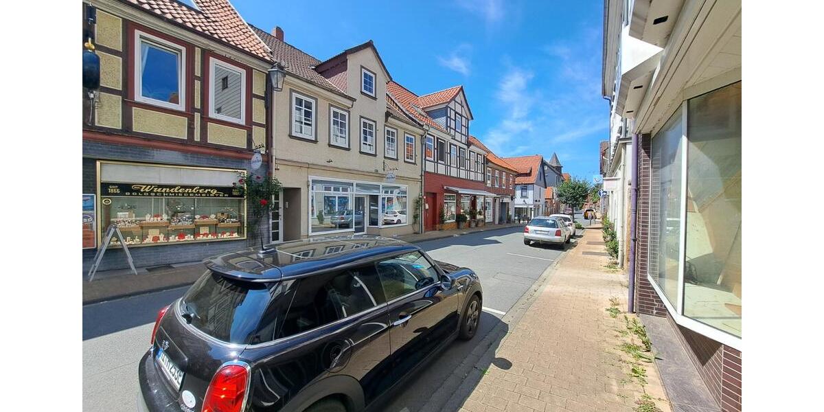 Innenstadt: gepflegte Gewerbeeinheit – Büro, Praxis, Einzelhandel zimmer