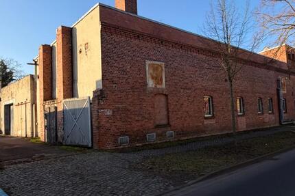 Vermietung von Stellplätze, Garagen, und Lagerplätzen in zentraler Lage zimmer