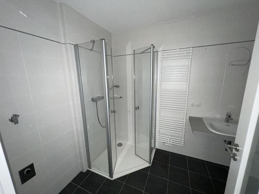 4-Zimmer-Wohnung - Aufzug - Garage mit direkt Zugang zum Gebäude - Baujahr 2016 - Balkon