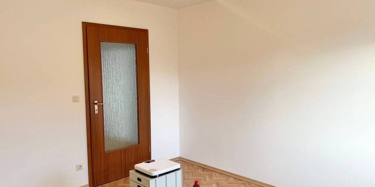 ***AB SOFORT VERFÜGBAR*** TOP GEPFLEGTE 3 ZIMMER WOHNUNG MIT BALKON UND TG-STELLPLATZ 3 zimmer