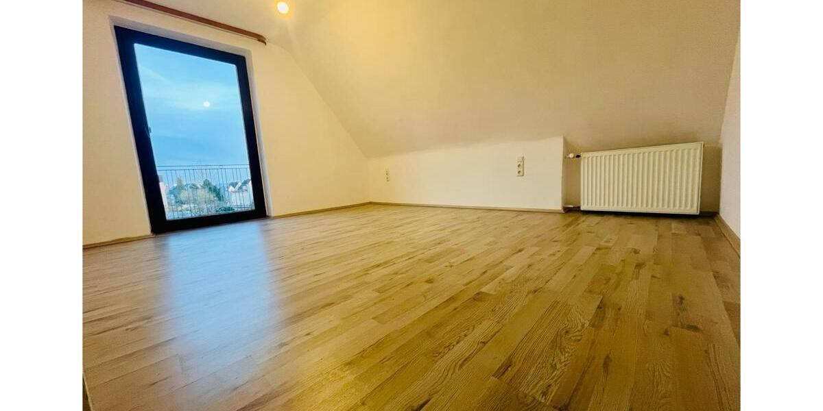 Einfamilienhaus Helmbrechts - 5 Zimmer, 102 m&sup2;, 920&euro; | Angebot:24832216