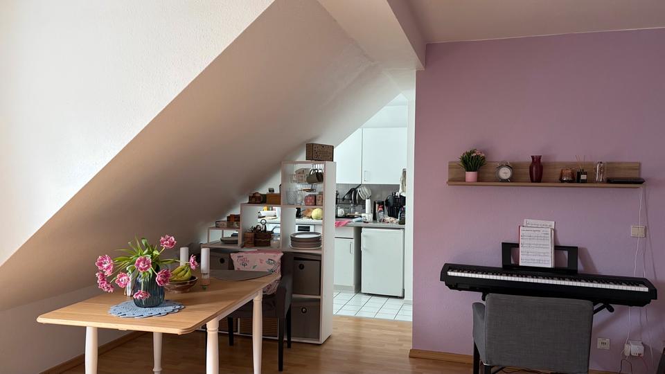 Dachgeschoßwohnung Hamburg Alsterdorf - 2 Zimmer, 46 m&sup2;, 1.000&euro; | Angebot:26692059