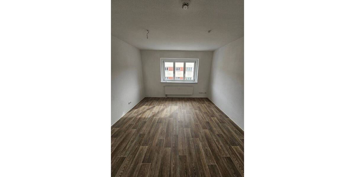 Etagenwohnung Altenburg Südost - 2 Zimmer, 50 m&sup2;, 305&euro; | Angebot:26786953