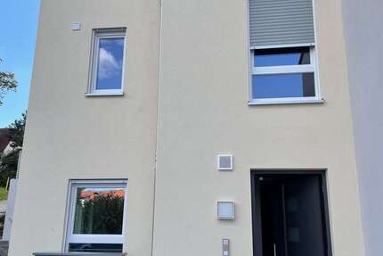 Haus Ansbach - 4 Zimmer, 155 m&sup2;, 2.050&euro; | Angebot:24790499