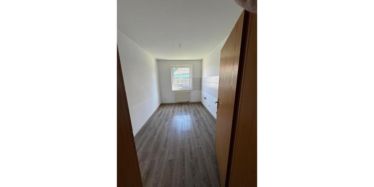 Etagenwohnung Hameln - 3 Zimmer, 90 m&sup2;, 730&euro; | Angebot:26492931